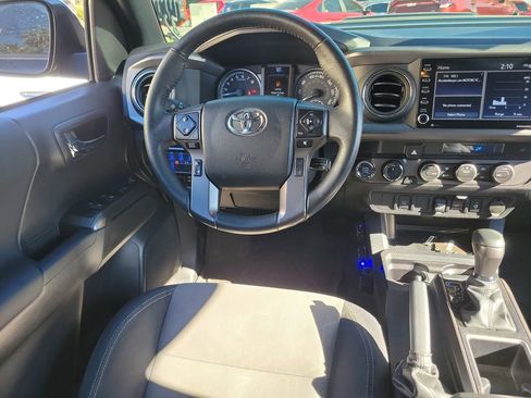 Used 2023 Toyota Tacoma TRD Off-Road image 10