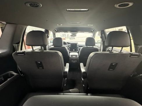 Used 2025 GMC Acadia Elevation w/ Elevation Premium Package FWD image 14