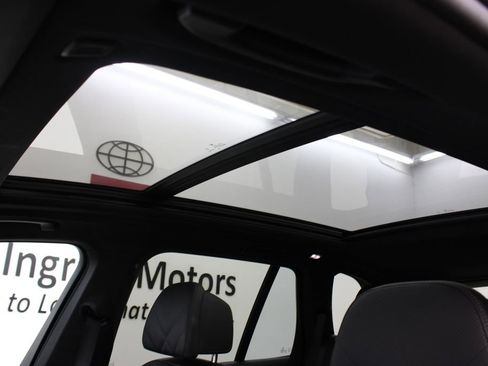 Used 2024 BMW X5 xDrive50e AWD/4WD image 14