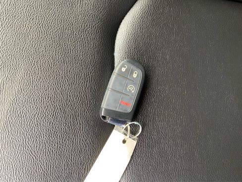 Used 2024 Jeep Compass Limited AWD/4WD image 35