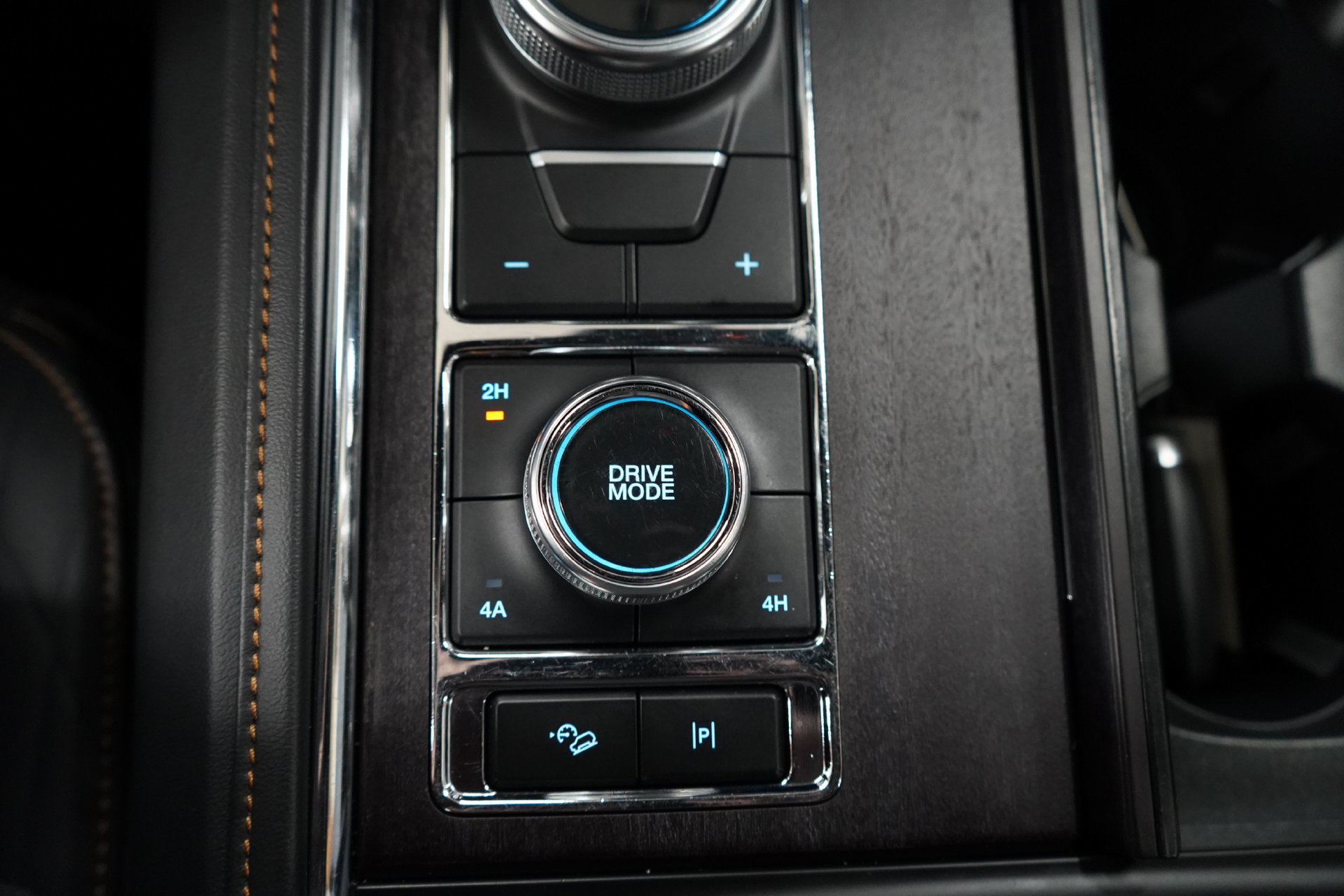 Used 2024 Ford Expedition Max Platinum AWD/4WD image 36