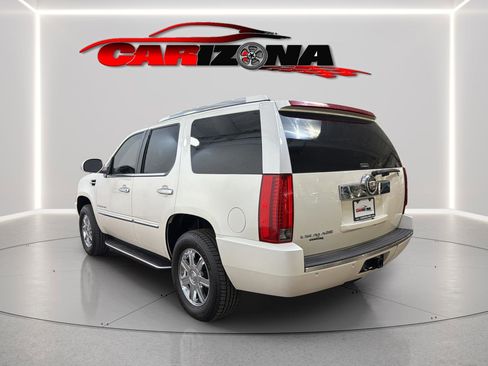 Used 2007 Cadillac Escalade AWD w/ Climate Package image 12