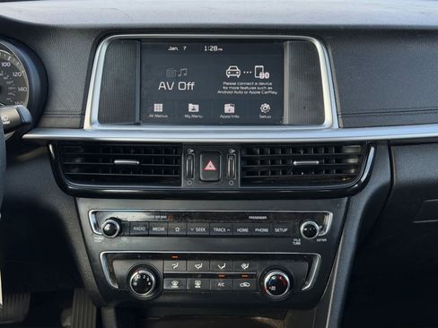 Used 2020 Kia Optima LX image 13