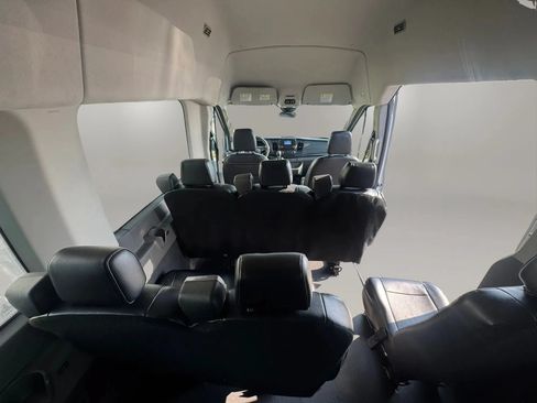 Used 2022 Ford Transit 350 XL RWD image 11