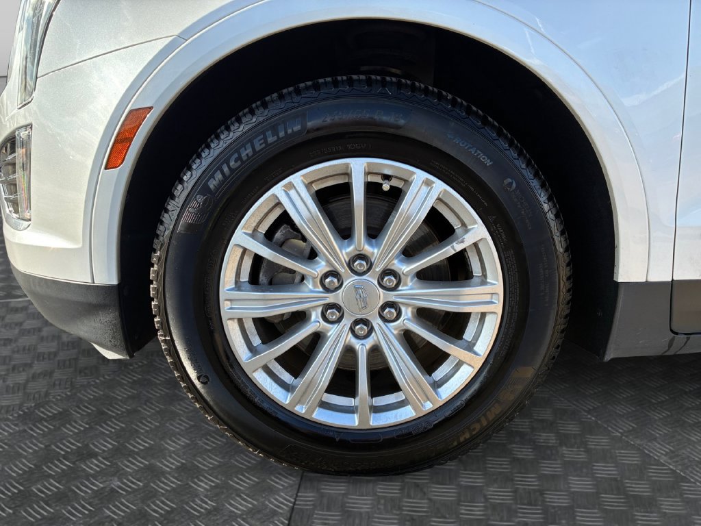 Used 2019 Cadillac XT5 FWD image 22