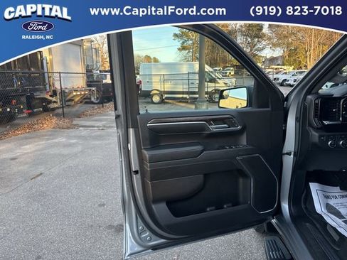 Used 2024 GMC Sierra 1500 Elevation w/ LPO, Elevation Black Package image 19