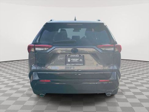 Used 2024 Toyota RAV4 SE w/ Weather & Moonroof Package AWD/4WD image 5