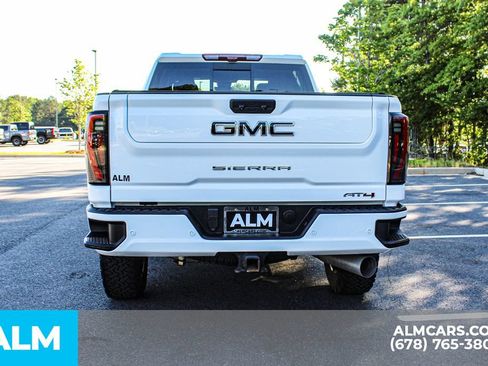 Used 2025 GMC Sierra 2500 AT4 w/ AT4 Premium Plus Package AWD/4WD image 11