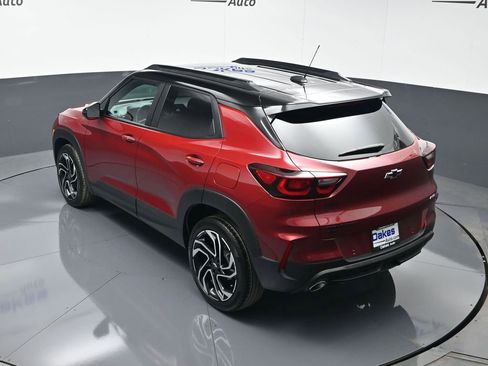 Used 2024 Chevrolet TrailBlazer RS w/ Driver Confidence Package image 49