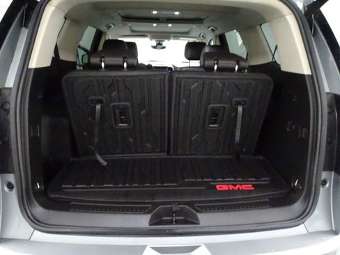 Used 2023 GMC Acadia Denali w/ Denali Ultimate Package AWD/4WD image 22