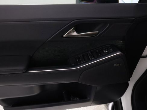 Used 2024 Lexus GX 550 image 16