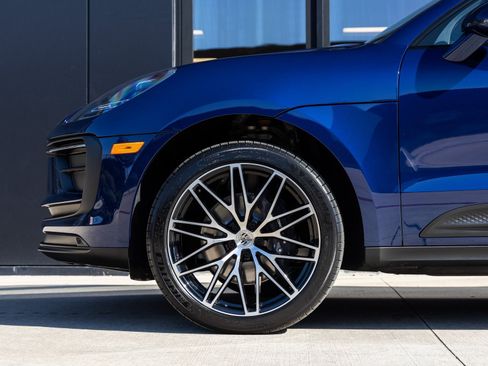 New 2026 Porsche Macan image 13