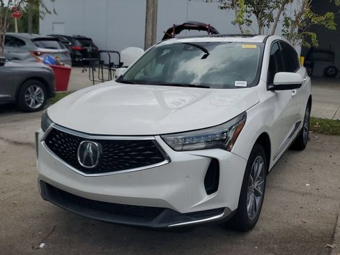 Used 2023 Acura RDX w/ Technology Package FWD image 3