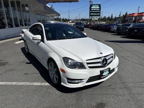 Used 2013 Mercedes-Benz C 250 Coupe image 11