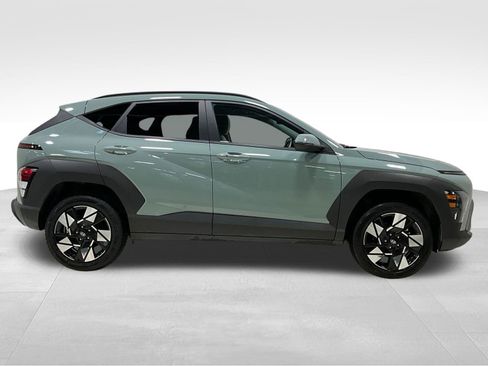 Used 2025 Hyundai Kona SEL image 3