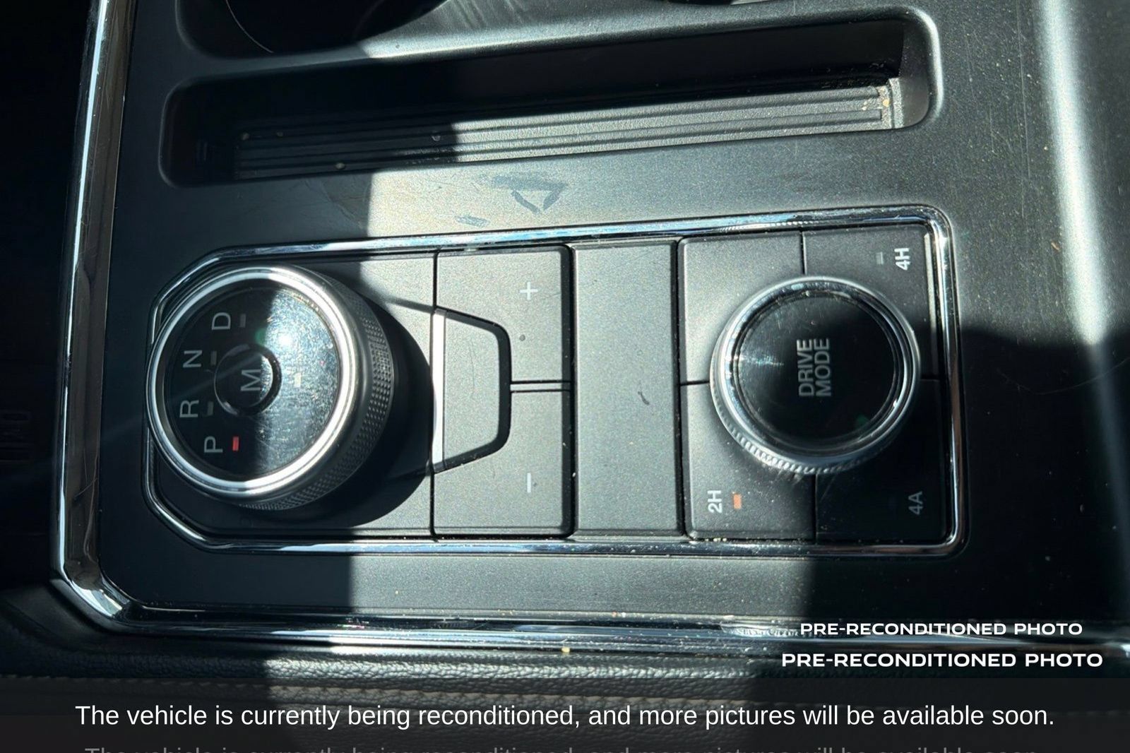 Used 2024 Ford Expedition Max XLT AWD/4WD image 12