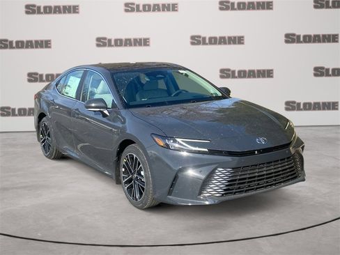 New 2026 Toyota Camry XLE image 7