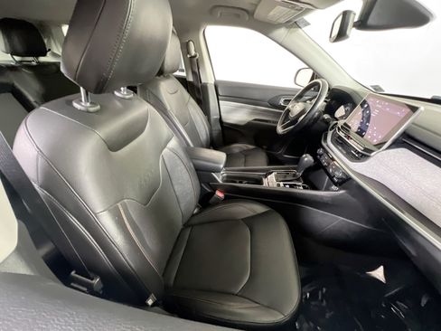 Used 2022 Jeep Compass Latitude AWD/4WD image 25