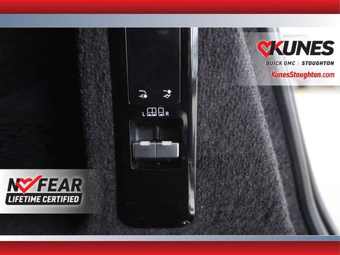 Used 2024 Land Rover Range Rover Sport Dynamic SE image 34