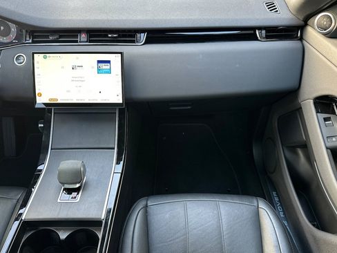 Used 2024 Land Rover Range Rover Evoque Dynamic SE image 29