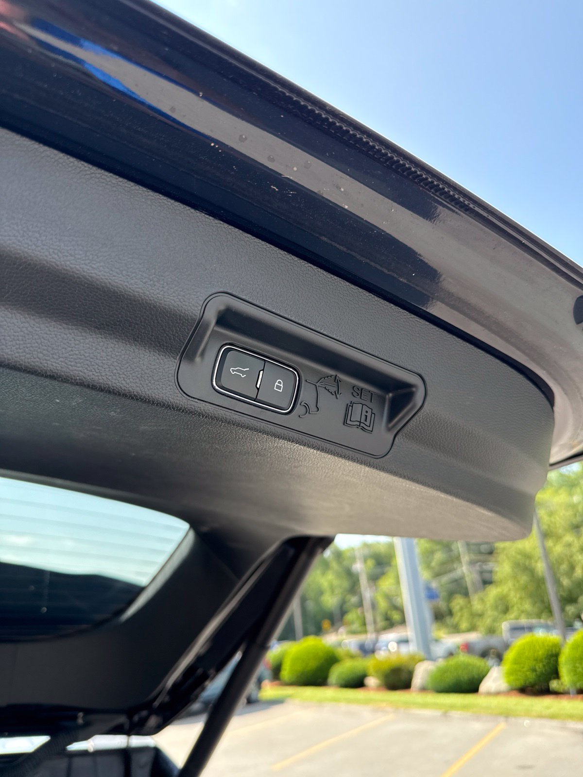 Certified 2023 Ford Explorer XLT w/ Equipment Group 202A AWD/4WD image 19