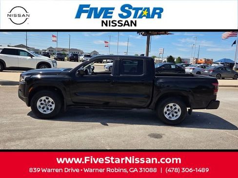 Used 2024 Nissan Frontier SV RWD image 4