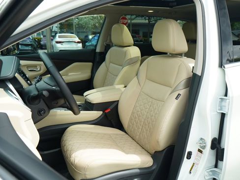 Used 2023 Nissan Murano Platinum w/ Cargo Package FWD image 14