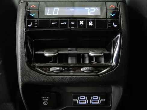 Used 2023 Jeep Grand Cherokee Summit w/ Adv Protech Group IV AWD/4WD image 26