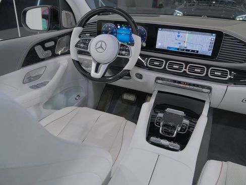 Used 2022 Mercedes-Benz Maybach GLS 600 4MATIC image 66