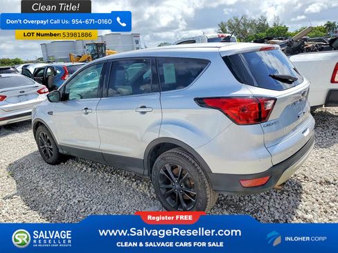 Used 2019 Ford Escape SE FWD image 3