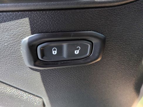 Used 2023 Jeep Wrangler Unlimited w/ Cold Weather Group AWD/4WD image 14
