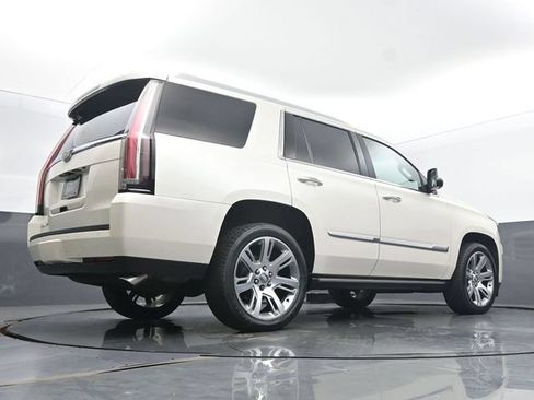 Used 2015 Cadillac Escalade Premium AWD/4WD image 51