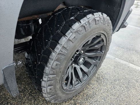 Used 2020 Chevrolet Silverado 1500 LT Trail Boss AWD/4WD image 17