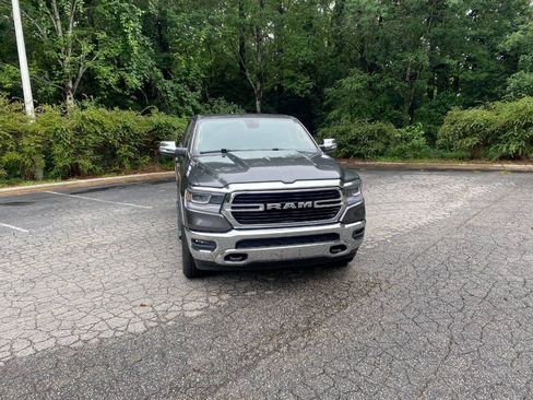 Used 2019 RAM 1500 Laramie w/ Off Road Group AWD/4WD image 3