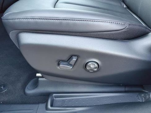 New 2026 Chrysler Pacifica Select image 6