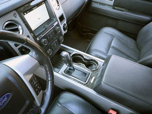 Used 2017 Ford Expedition EL Limited w/ Equipment Group 301A image 43