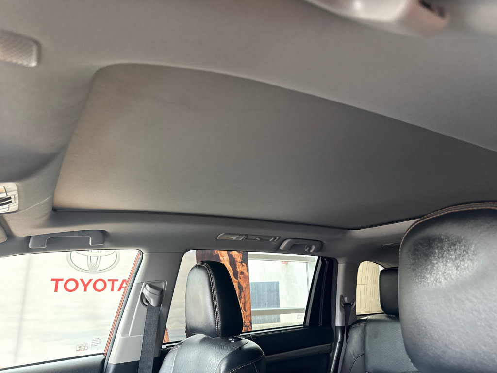 Used 2018 Toyota Highlander Limited Platinum AWD/4WD image 18