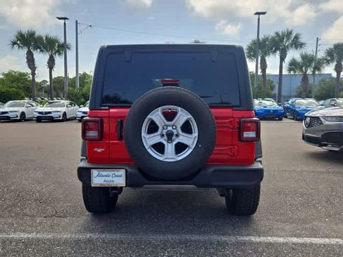 Used 2021 Jeep Wrangler Unlimited Sport AWD/4WD image 7