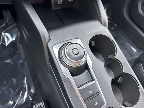 Used 2025 Ford Escape ST-Line image 16