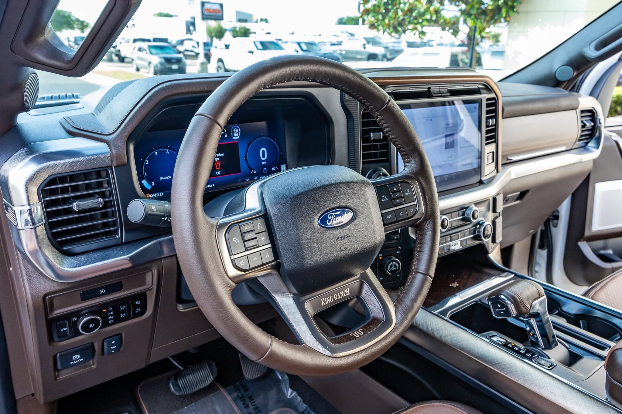 Used 2025 Ford F150 King Ranch w/ FX4 Off-Road Package AWD/4WD image 17