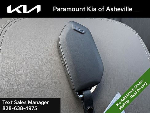 New 2026 Kia Carnival EX image 27