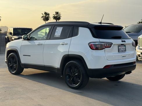 Used 2020 Jeep Compass Latitude image 4