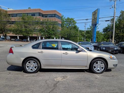 Used 2011 Chevrolet Impala LT w/ Luxury Edition Package FWD image 6