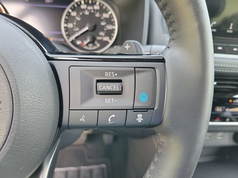 Used 2023 Nissan Rogue SL w/ SL Premium Package FWD image 21