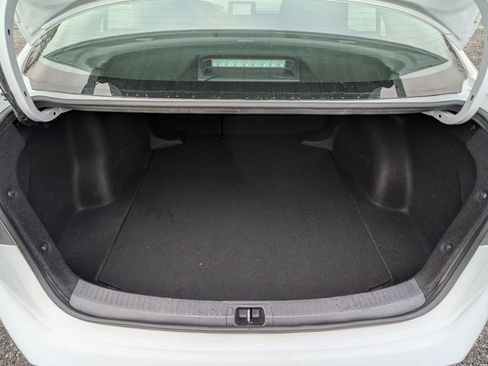 Used 2024 Toyota Corolla LE image 30