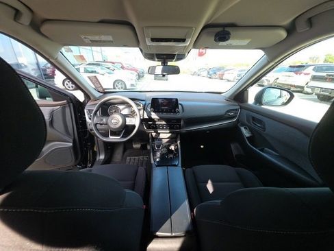 Used 2023 Nissan Rogue S image 25