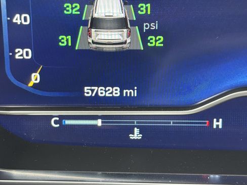 Used 2022 Chevrolet Tahoe Z71 w/ Z71 Off-Road Package image 22