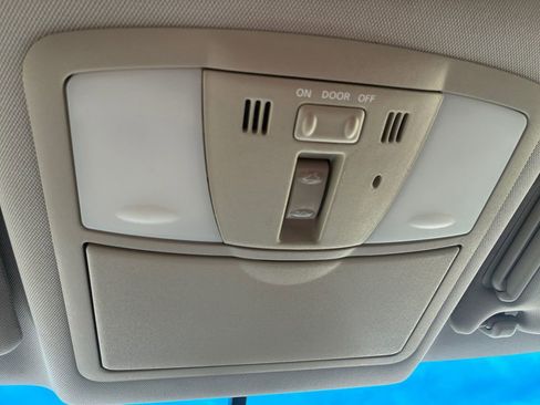 Used 2008 INFINITI G35 Journey w/ Premium Pkg image 12