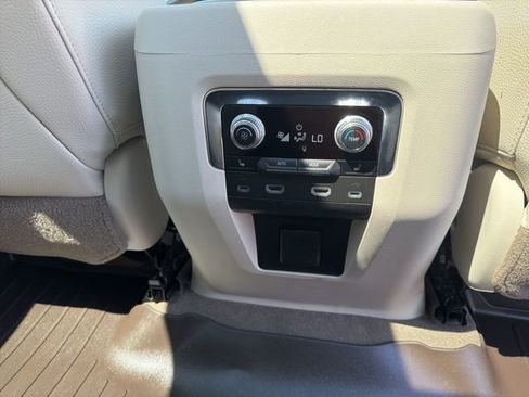 Used 2021 GMC Yukon XL Denali image 20