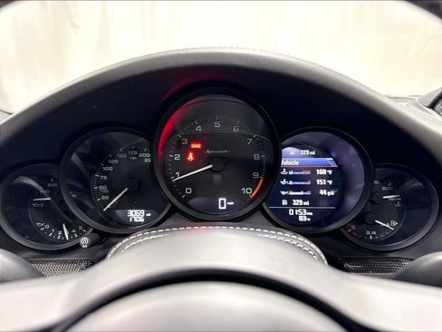 Used 2019 Porsche 911 Speedster RWD image 23